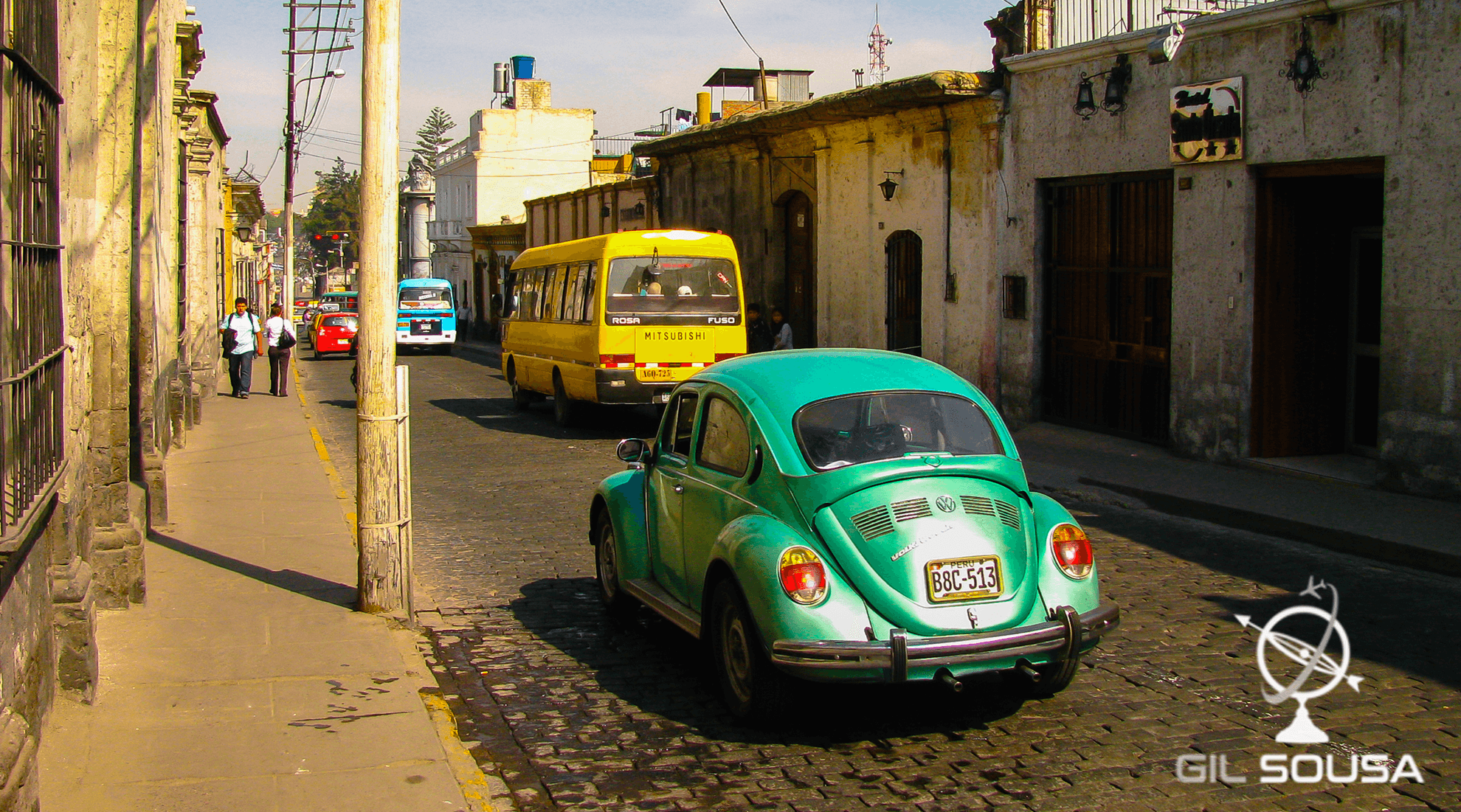 Arequipa, the charming city in the south of Peru Look Left