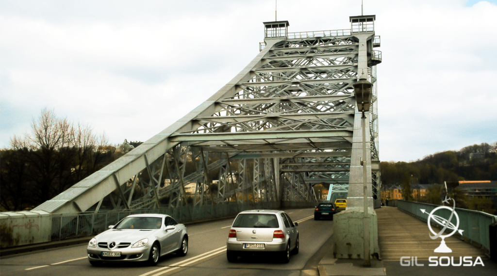 Bridge Blaues Wunder (Blue Wonder)