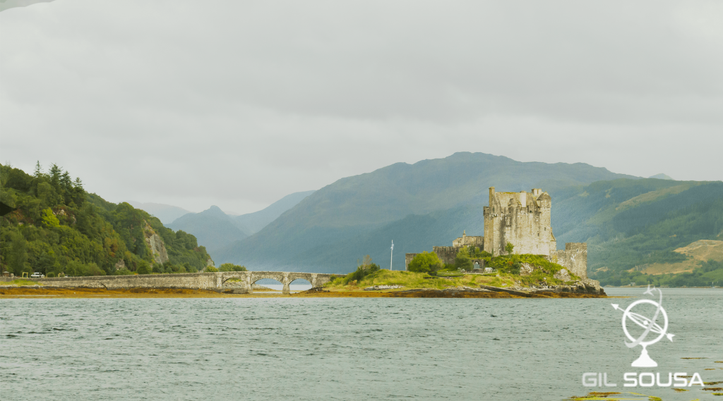 Vista para o Castelo Eilean Donan