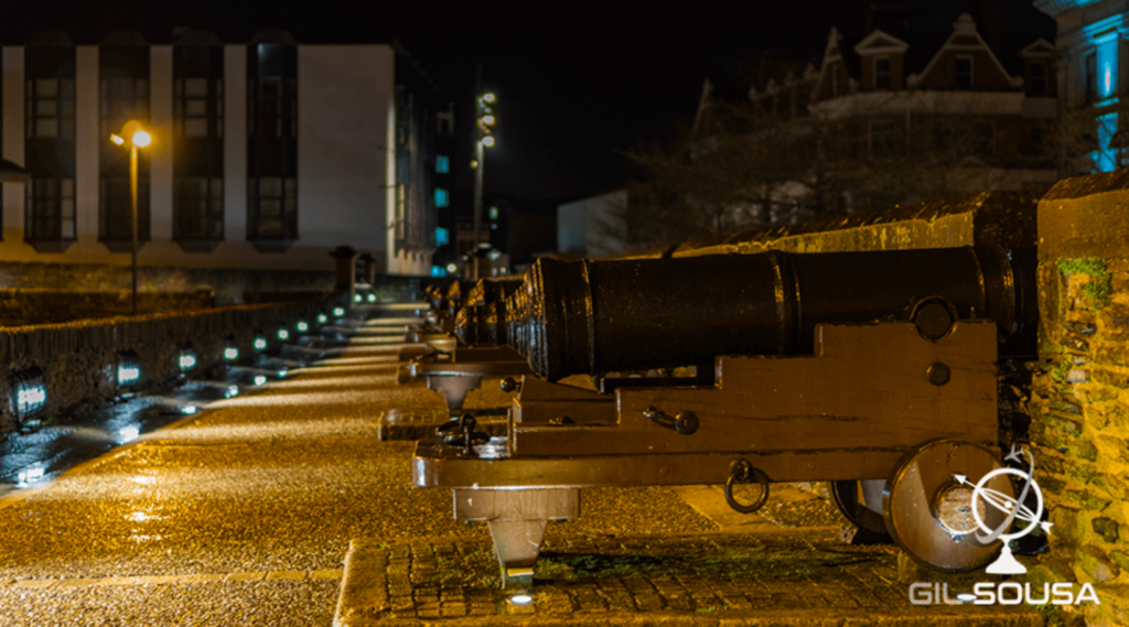 Cannons at Derry Wall