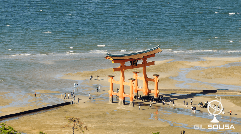 The Torii in low tide