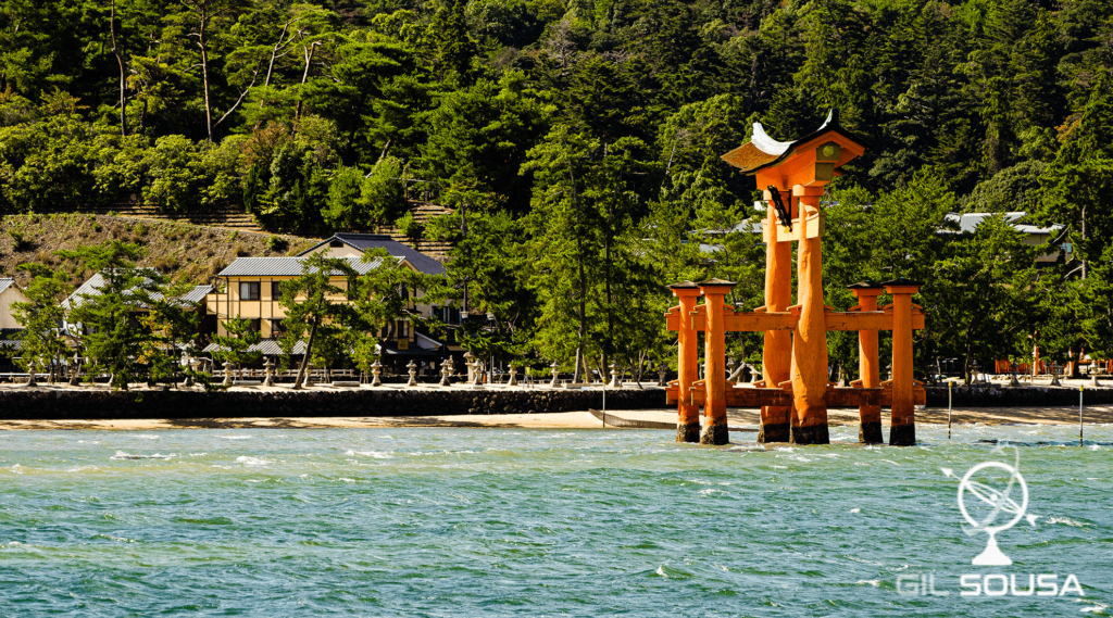 The torii with high tide