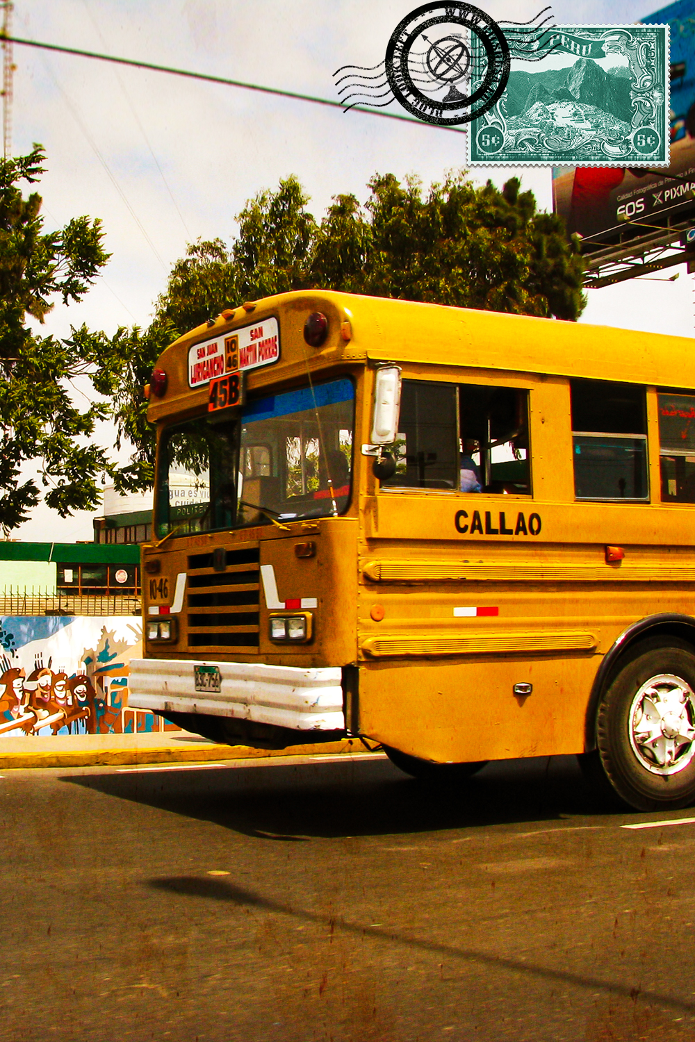 Another old bus in Lima