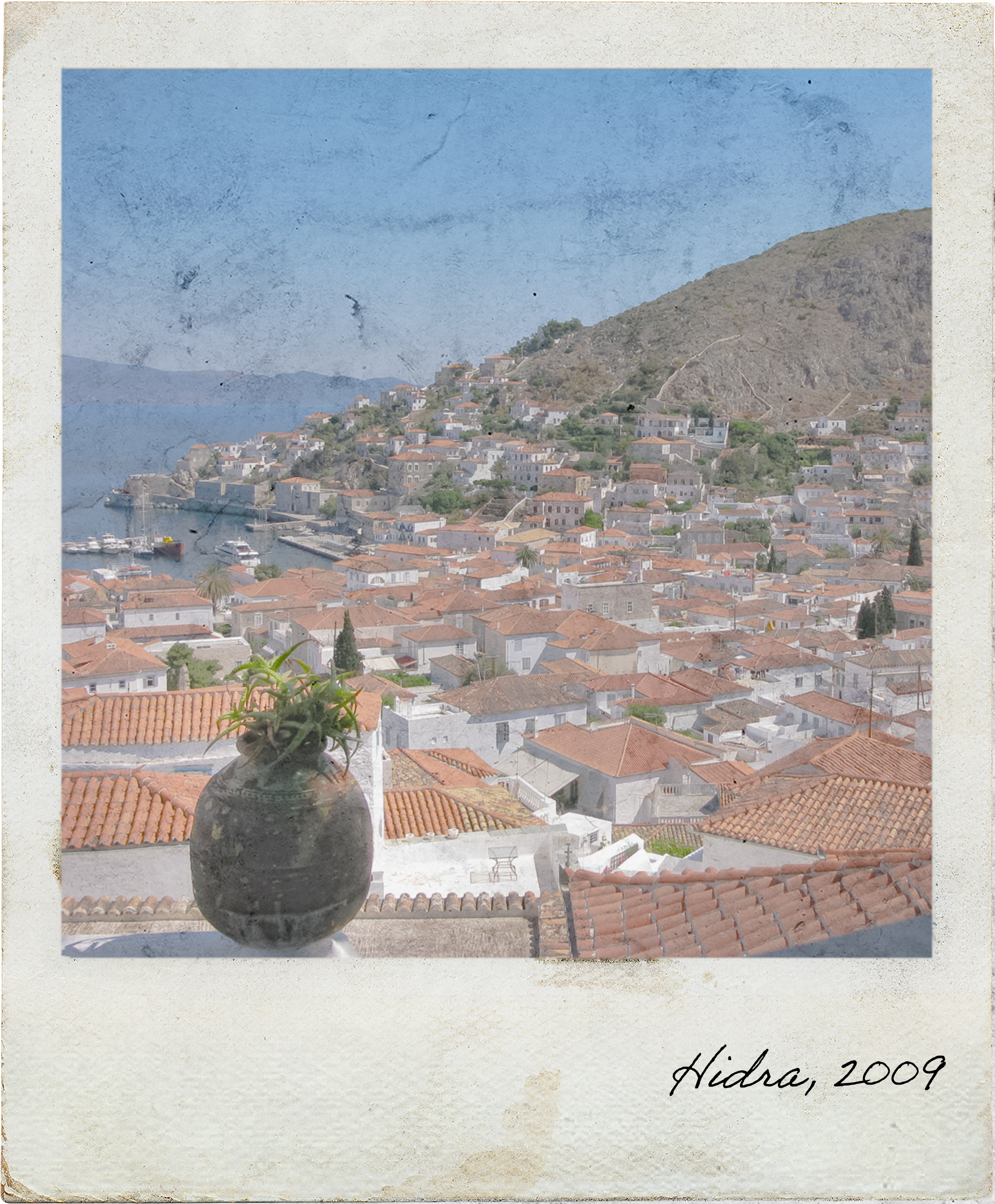 Overview of Hydra town